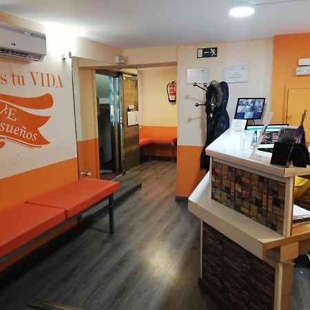 Inter Puerta Del Sol Pension Madrid Bagian luar foto